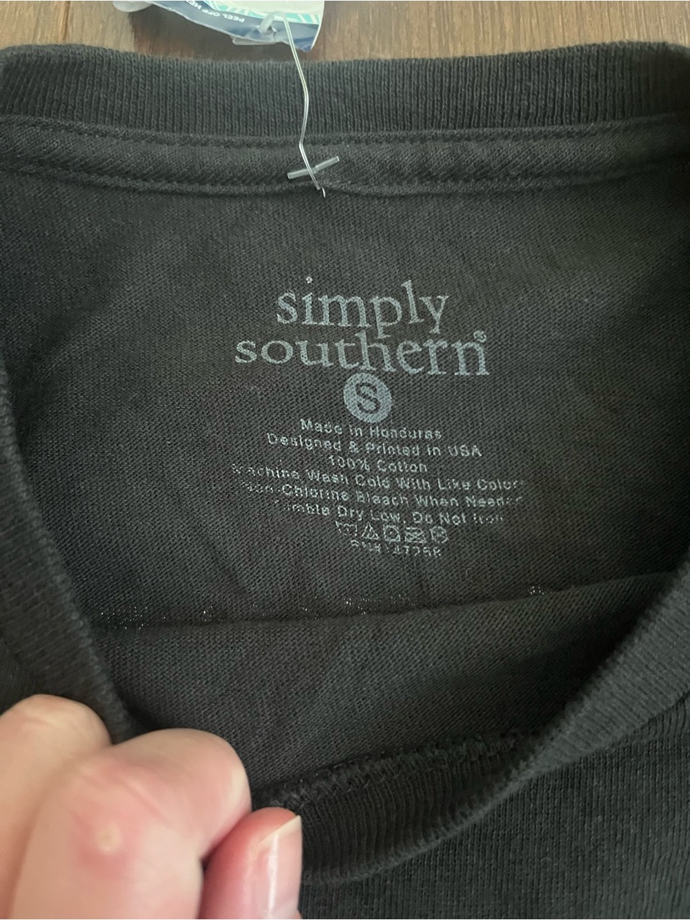 Simply Southern Christmas Long Sleeve Logo T-Shirt - Black - Picture 3 of 5